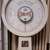 Antica bilancia pesapersone Salus