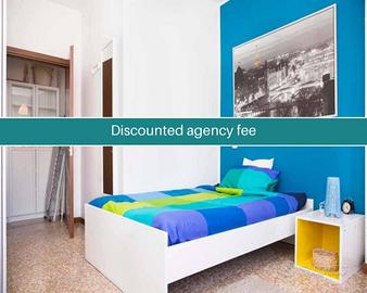 Stanza in appartamento di 212 m² a Milano