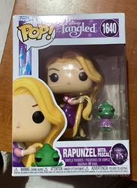Rapunzel e pascal funko pop