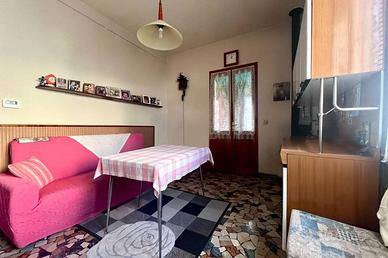 Casa indipendente di 166 m² con 5 locali e box aut
