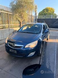 Ricambi Opel Astra 1.7 CDTI SW Anno 2011 Codice Mo