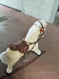cavallo a dondolo morbido