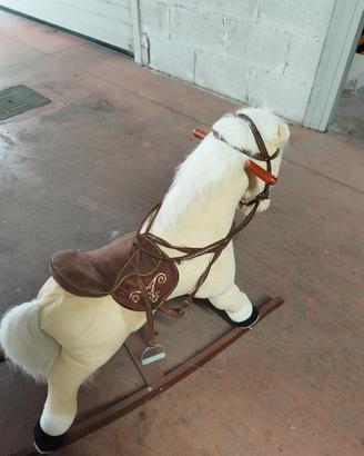 cavallo a dondolo morbido
