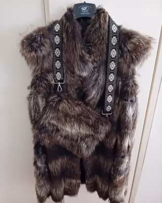 Gilet Pelliccia Marmotta smanicata con pochette 
