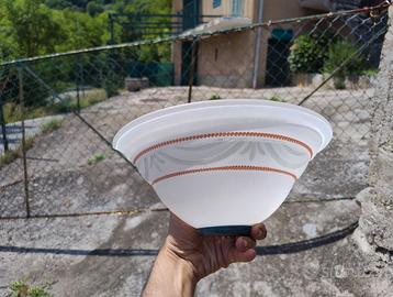 Lampada applique in vetro satinato con greca