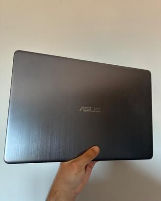 Asus Vivobook X510URR (i5 8ª Gen / Win 11) - Usato
