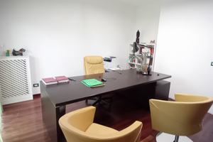 Stanza uso ufficio nei pressi del Tribunale