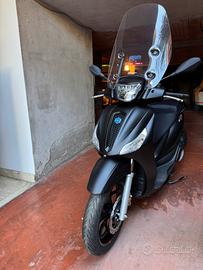 Piaggio Medley 150 Sport