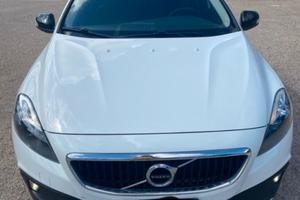 VOLVO V40 CROSS COUNTRY