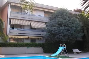 Tortoreto trilocale 50 mt dal mare con box