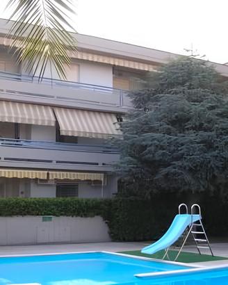 Tortoreto trilocale 50 mt dal mare con box