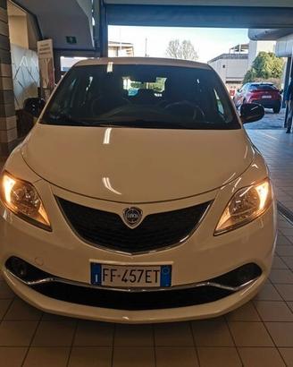 Lancia Ypsilon 1.2 69 CV 5 porte GPL Ecochic Gold