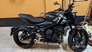 Triumph  TRIDENT 660 2023