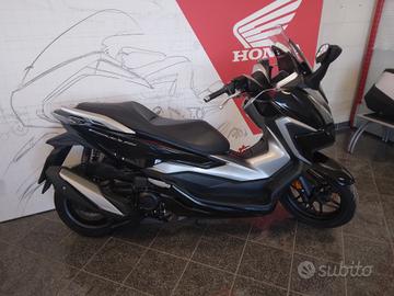 Honda Forza 350
