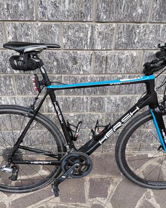 Bici da corsa in carbonio
