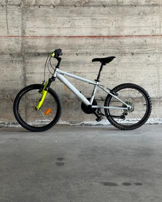 Mountain bike Decatlon  ruote 20