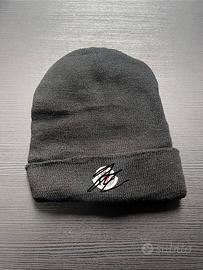 cappello nero, mai usato nuovo
