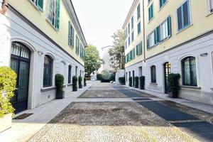 3 LOCALI A MILANO