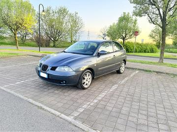 Seat Ibiza 1,4 benzina neopatentati sport
