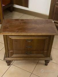 Armadio noce con accessori