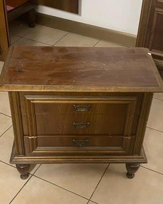 Armadio noce con accessori