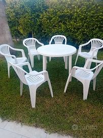 Tavolo e 6 sedie per esterno