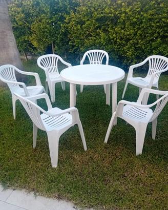 Tavolo e 6 sedie per esterno
