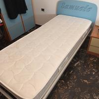 letto singolo  materasso  pari al niovo piu strutt