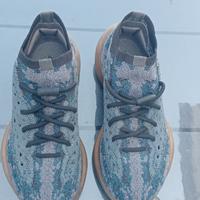 Adidas Yeezy Boost sneakers size 38