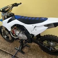 Pitbike accessoriata