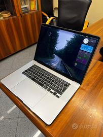 MacBook Pro 16" 2019 - i7 - 16 GB RAM - Grigio S.