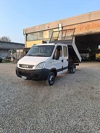 IVECO Daily 35C11 Doppia Cab Ribaltabile Trilatera