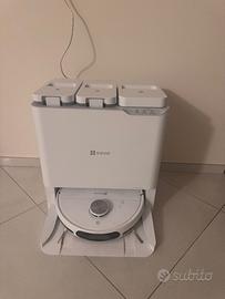 Robot aspirapolvere e lava pavimenti