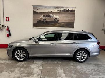 VOLKSWAGEN Passat Variant 2.0 TDI DSG Business P