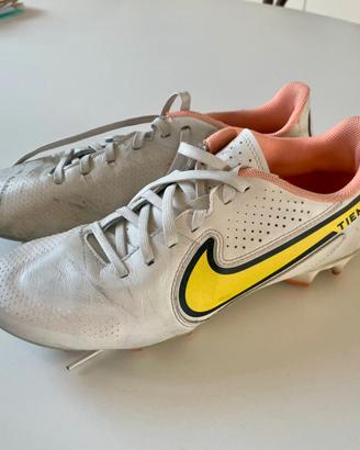 SCARPE CALCIO NIKE TIEMPO LEGEND misura 39