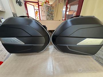 Valigie laterali Givi