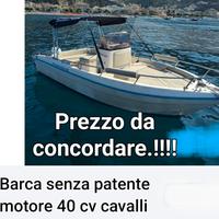 Barca con motore 