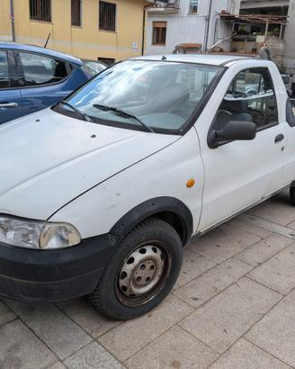 Fiat Strada 1.9D del 2003 con 93.000km