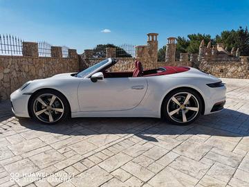 Porsche 911 Cabrio 3.0 Carrera auto
