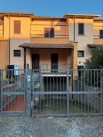 Villetta a schiera permuta con terreni / immobili