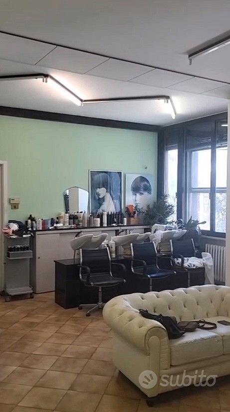 Locale per parrucchieri/estestisti