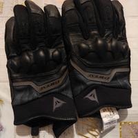 guanti da moto dainese