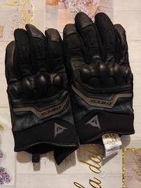 guanti da moto dainese