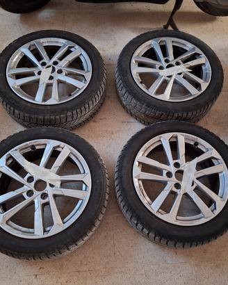 Cerchi in lega Audi + gomme Pirelli