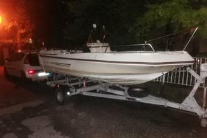barca motore carello 