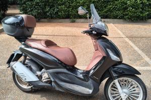 Piaggio Beverly 300
