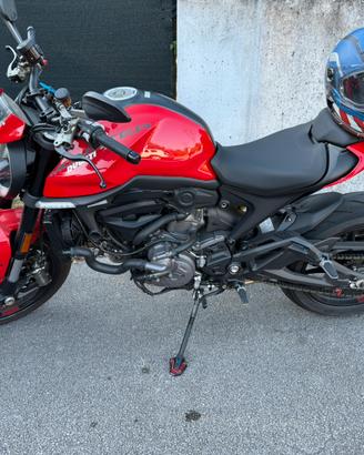 Ducati monster 937 +