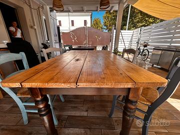 Tavolo stile shabby