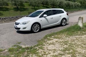 Opel Astra 1.7 CDI SPORT.T