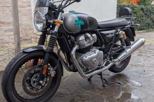 ROYAL ENFIELD Interceptor 650 cc